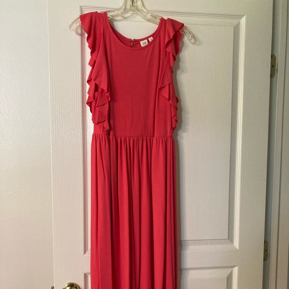 Gap ruffled dress size 8